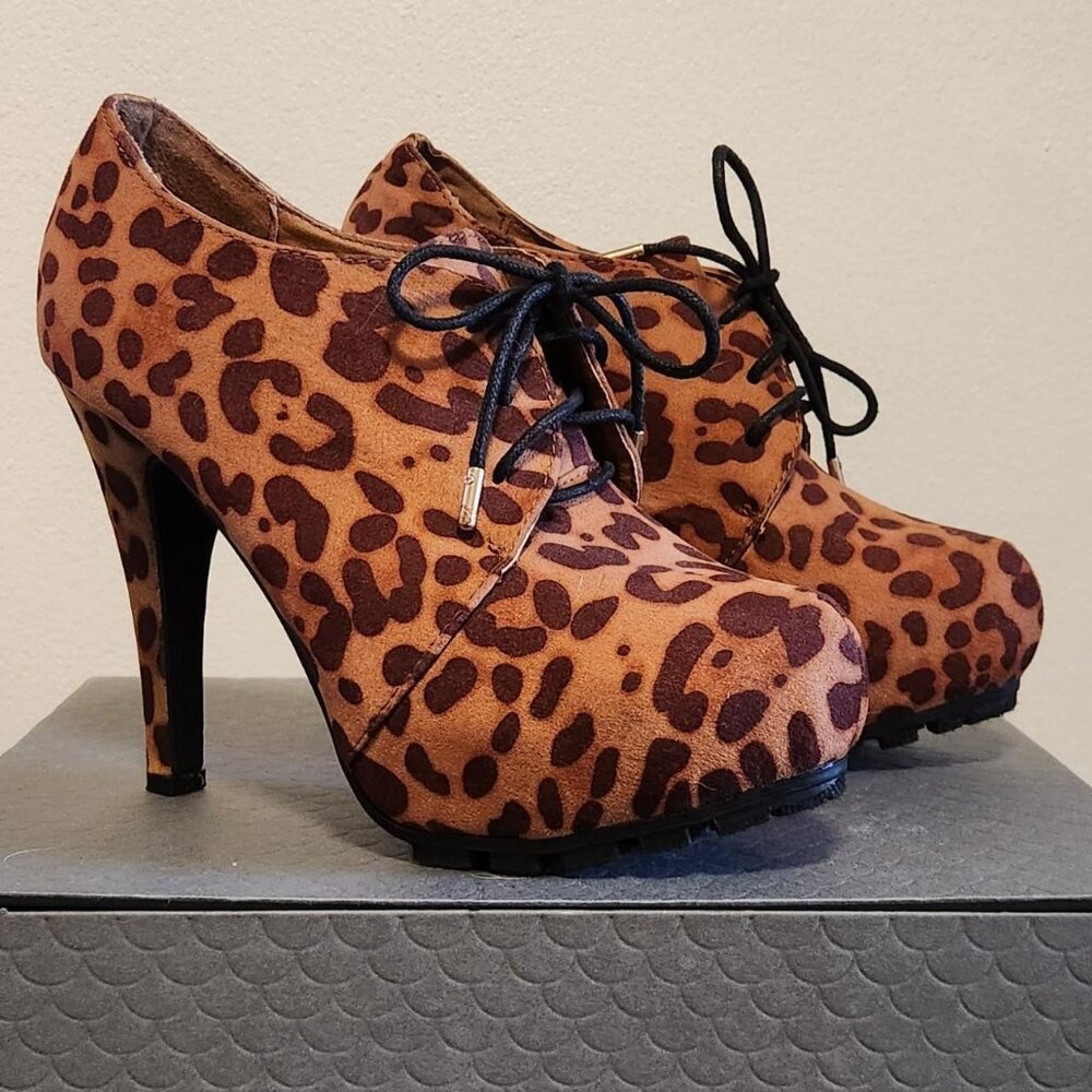 Leopard booties fake suede size 7.5